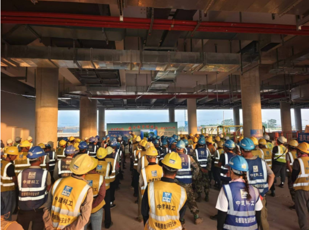 玩家讲解教程“微信拼三张房卡怎么卖”详细如何创建房间教程
