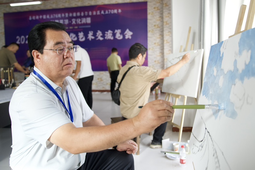 给大家讲解“微信金花房间房卡怎么买”获取自建房教程