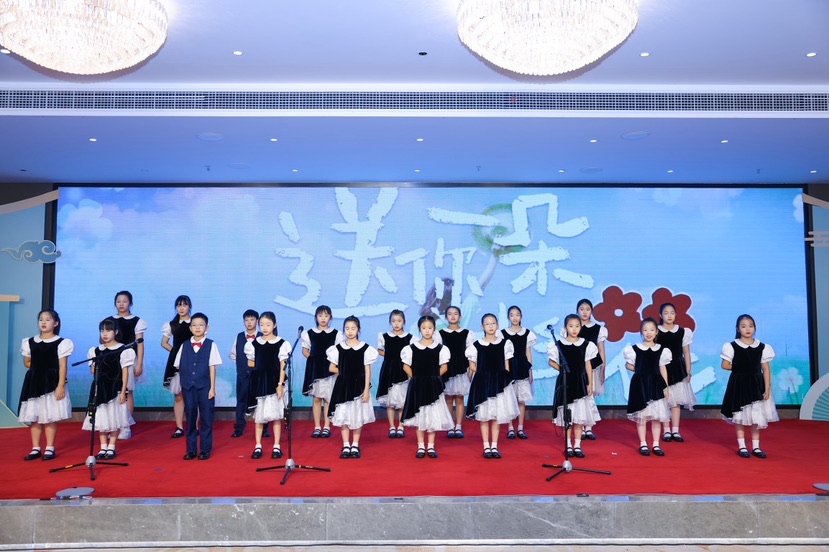 玩家讲解教程“牛牛房间房卡在哪里买”详细如何创建房间教程