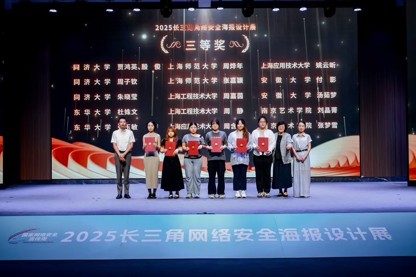 给大家讲解“微信炸 金花房卡哪里有卖”获取链接房卡