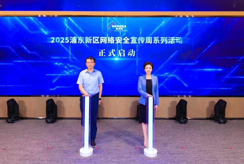 给大家讲解“微信怎么开炸 金花好友房间”详细创建房间方法