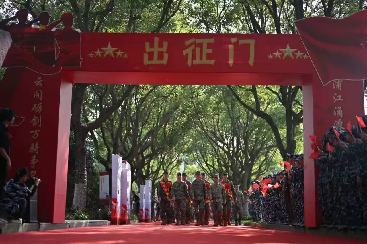 给大家讲解“微信斗牛炸 金花房卡”详细创建房间方法