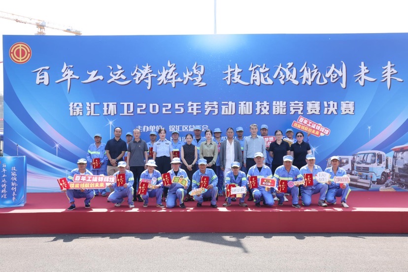 玩家讲解“在哪里买金花微信房卡”详细创建房间方法