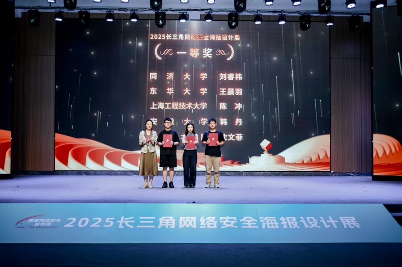给大家讲解“微信炸 金花房卡哪里有卖”获取链接房卡