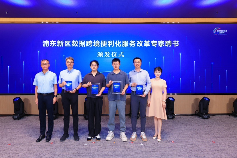 给大家讲解“微信怎么开炸 金花好友房间”详细创建房间方法